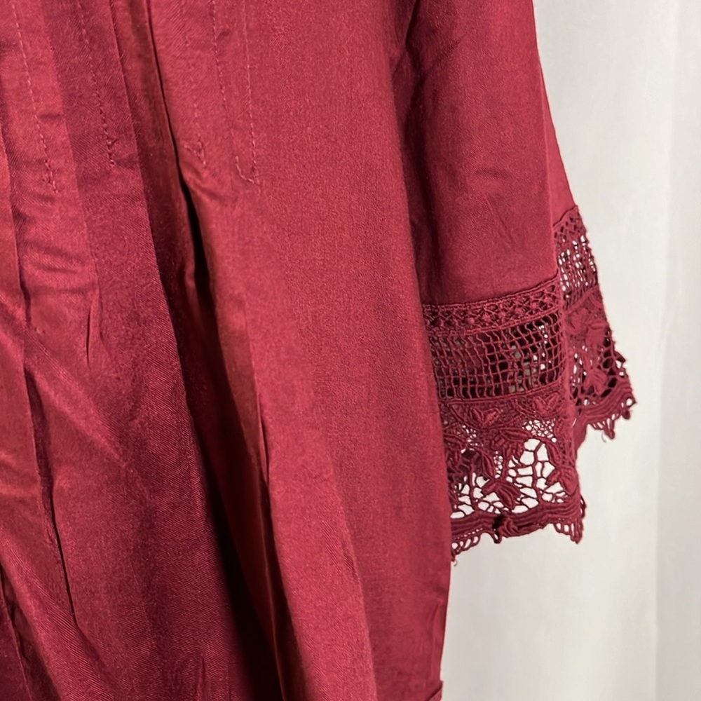 ๐ 6 for $35 โข NWOT Blair Burgundy Lace Accent Pleated Button Front Tunic Blouse - Picture 9 of 16